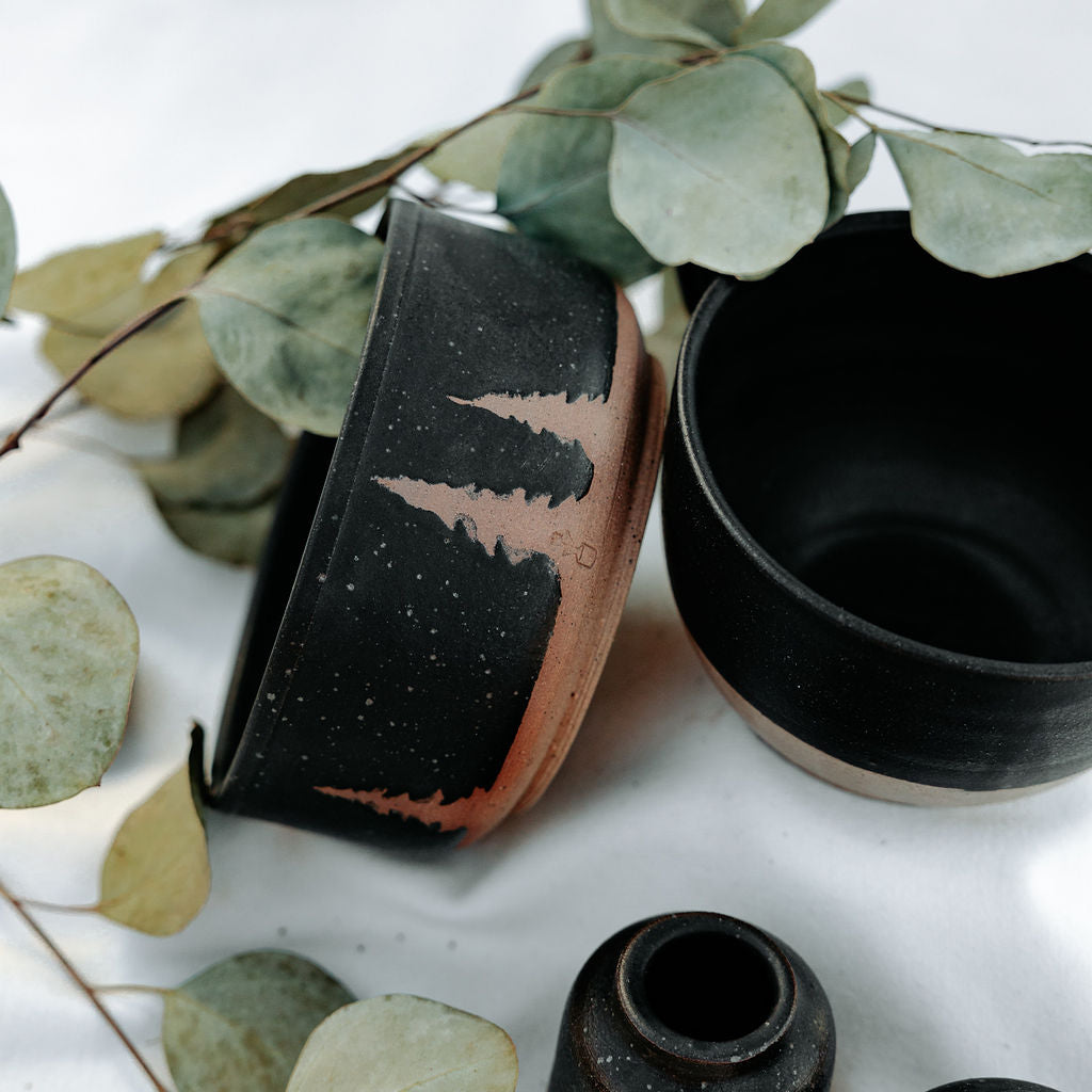 Evergreen Black Pottery Serving Bowl/Nesting Bowl