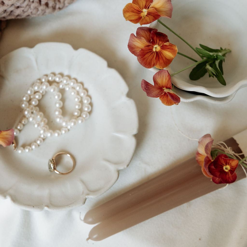 Scalloped Matte White Dessert Plate