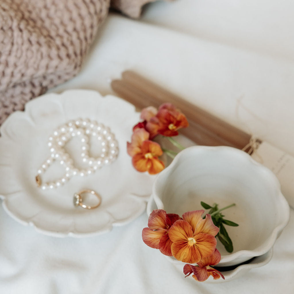 Scalloped Matte White Dessert Plate