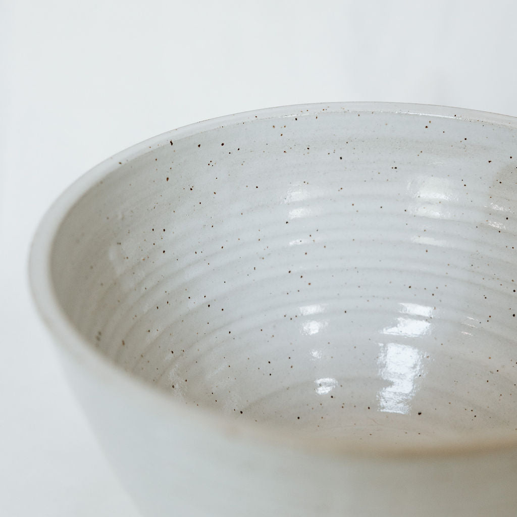 White Pottery Serving Bowl with Ridges