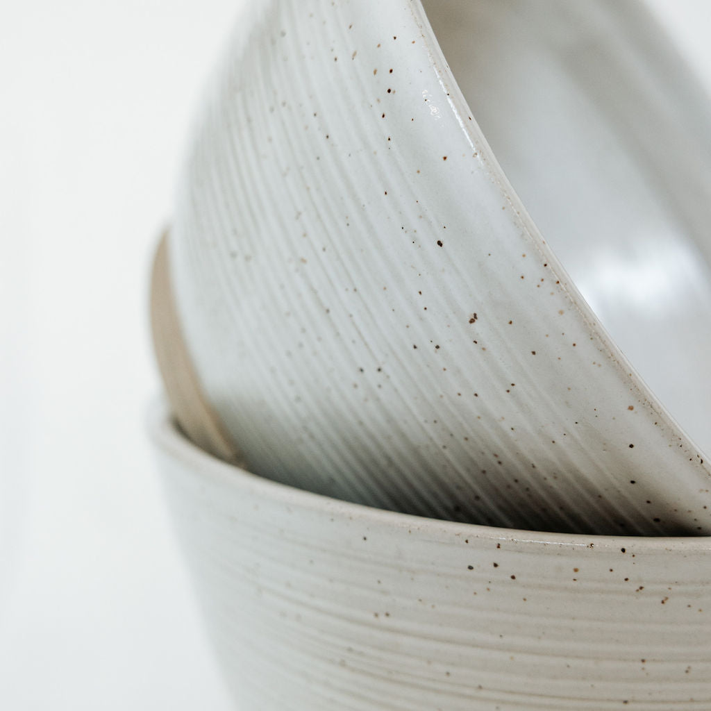 White Pottery Serving Bowl with Ridges