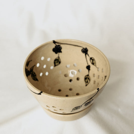 Handmade Ceramic Blueberry Berry Bowl & Drip Plate Set – Made in Canada - Wheel Thrown Stoneware